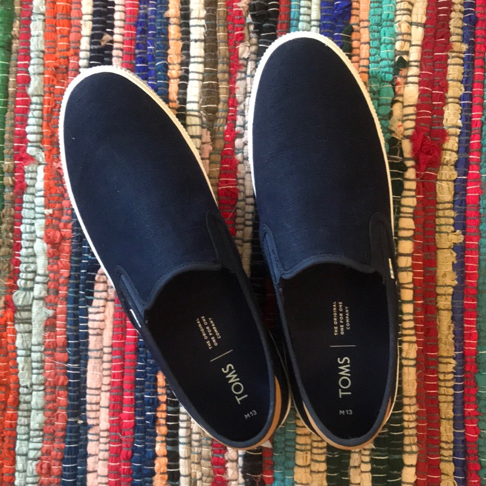 TOMS canvas slip-ons